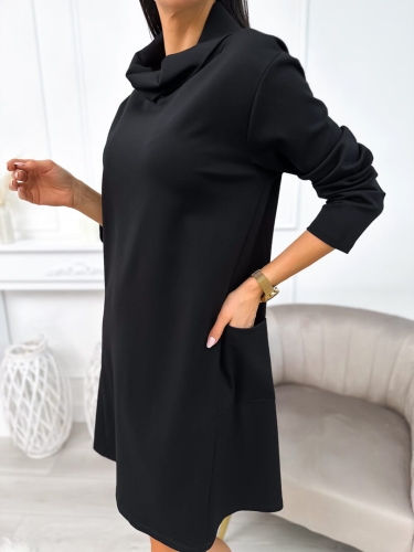 Czarna Sukienka Oversize z Kieszeniami 11236-87-A