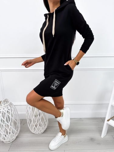 Czarna Sportowa Sukienka z Kapturem 12668-47-C