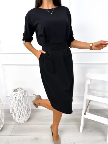 Czarna Sukienka z Ozdobnym Rękawem 12886-70-A