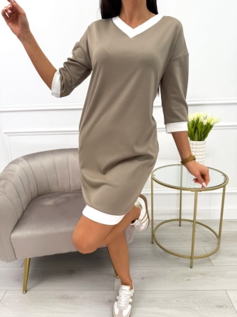 Brązowa Bawełniana Sukienka z Dekoltem V i Kieszeniami 13626-63-H