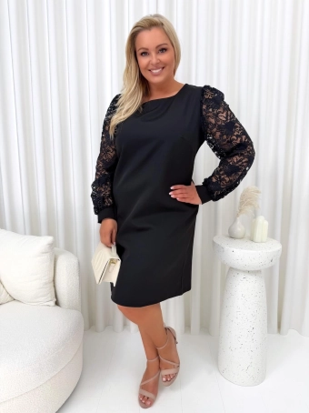 Czarna Sukienka Plus Size z Koronkowymi Rękawami 14843-166-D
