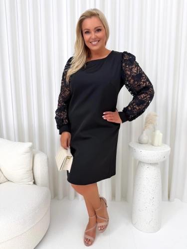 Czarna Sukienka Plus Size z Koronkowymi Rękawami 14843-166-D