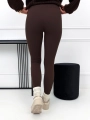 czekoladowe-prazkowane-legginsy-15470-262-c-8-modnakiecka-daf97e.jpg